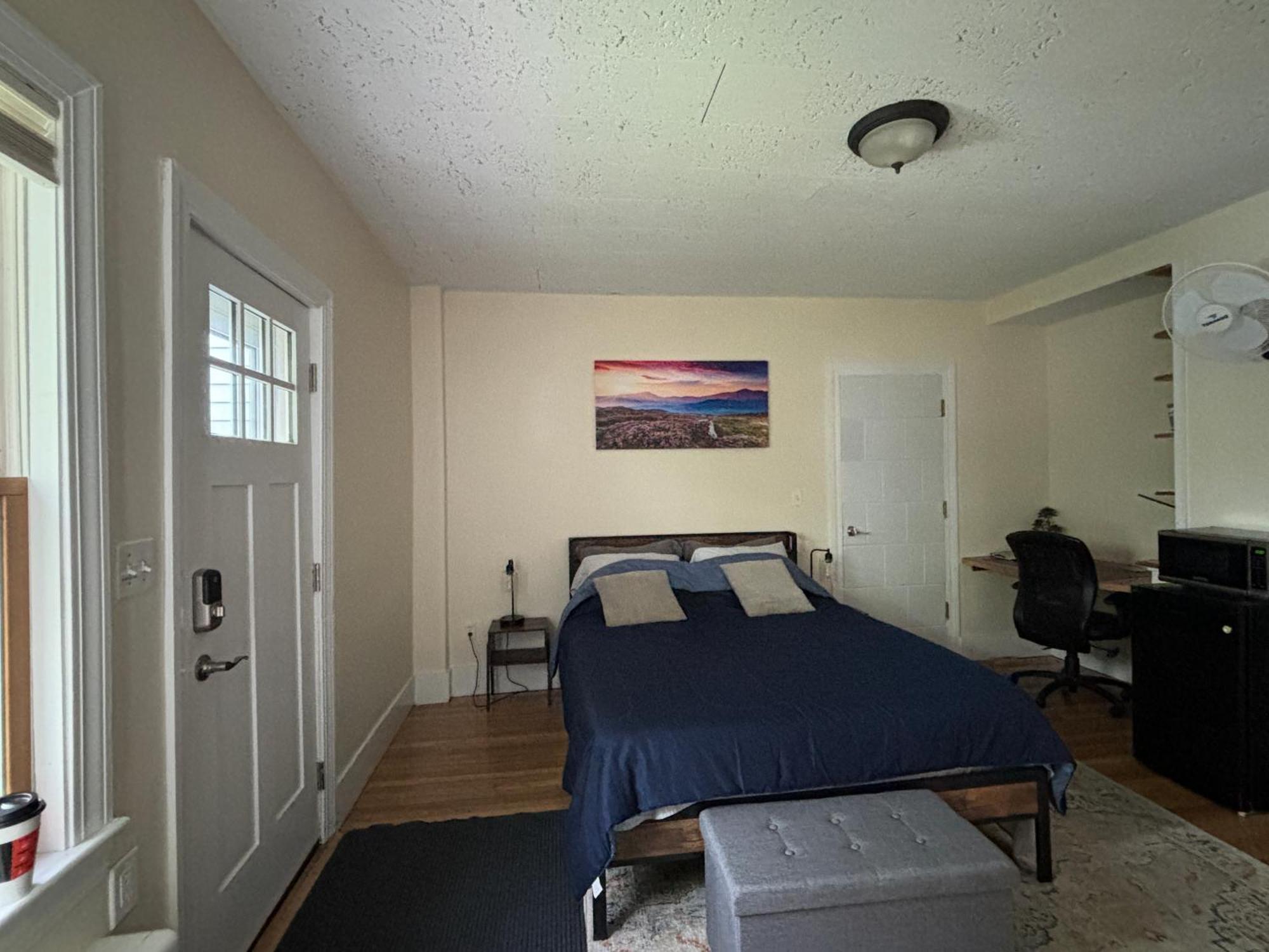 Traveler'S Den In Medford Apartment Luaran gambar